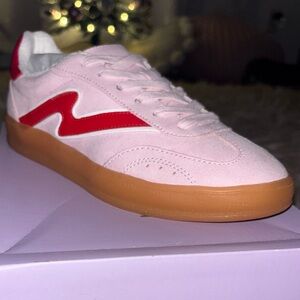 Madden Girl Pink Sneakers with Red and Tan Women’s Size 6.5 New in Box